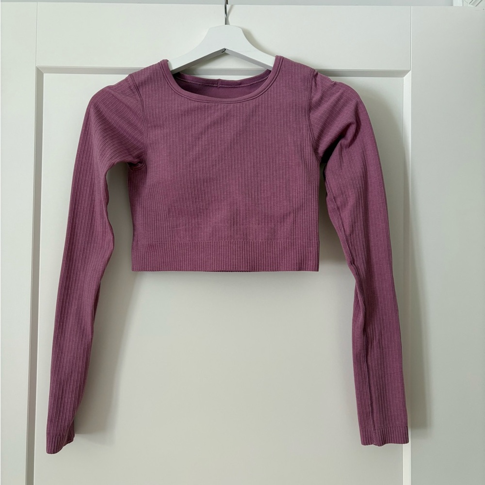 Lululemon Mauve Ribbed Long Sleeve Crop Top